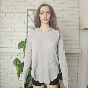 Aritzia TnA Gray Hooded Thermal Sweater Top Waffle Knit Pullover Hoodie